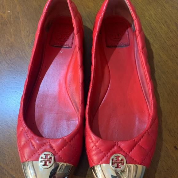 COPY - Beautiful red Tory Burch Kaitlin quilted ballet flats - Picture 10 of 13